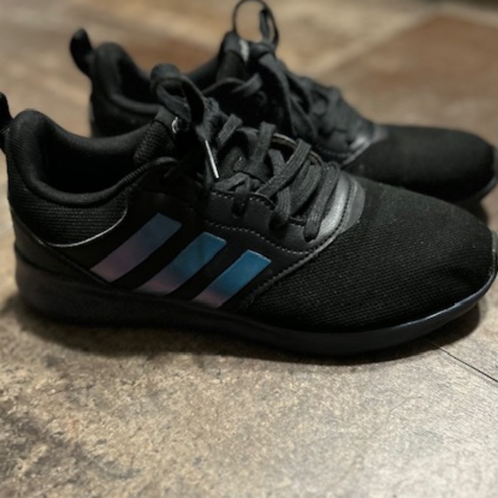 Adidas - Picture 5 of 5